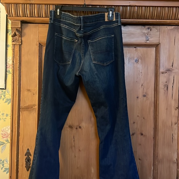 Denizen Levi’s Mid rise Bootcut Jean - Picture 4 of 11